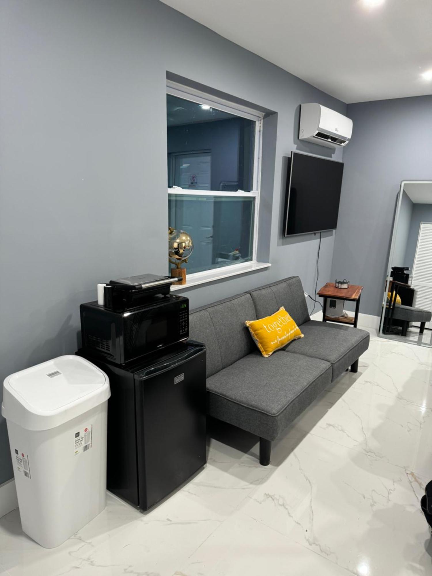 Modern Studio Near Wynwood Майами Экстерьер фото